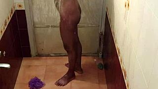 Bathroom Lesbian Hot!