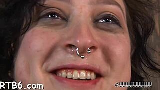 Couple Plays Game With Sucking Fucking Blowjob Competition