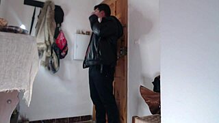 want to see this delivery guy get a slowmo blowjob from a stranger?