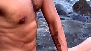 Fucking on the Rocks of Abrico in RJ 😎