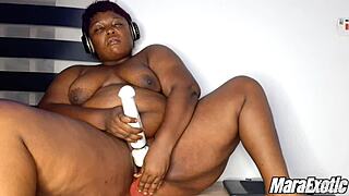 Dildo Hitachi DOUBLE PLEASURE for Mara Exotic's Multiple Orgasms