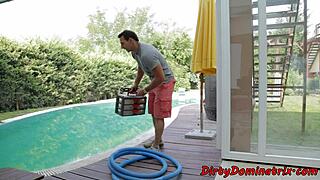 How does this glamour eurobabe control her curvy beauty so well?