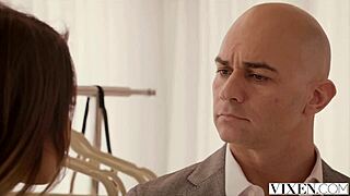 vixen model seducing designer with deepthroat and riding