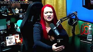 ela ficou quatro mesa empinou apresentador gostoso bia ruiva podcast 😏