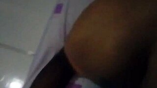 Tirandome A Travesti Delgada 2