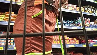 Subrinnha Safada No Mercado Levo O Casado Pro Depozito E Deu Sua Bucetinha