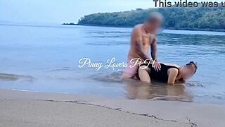 Heyy, caught this cute amateur couple having public sex at the beach! 🌊