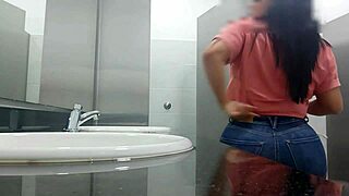 Yo, caught these careless clinic patients peeing in public with no shame
