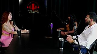 Safada Shows Tits and Twerks for Fiancé After Discussing Brazilian Couples' Hypocrisy - Casal Cherie