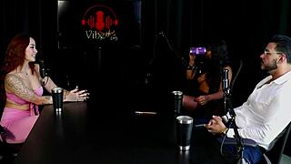 Safada Shows Tits and Twerks for Fiancé After Discussing Brazilian Couples' Hypocrisy - Casal Cherie