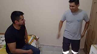 Watch Intense Gay Cojiendo with El Repartidor in Bold Action