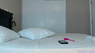 Big Booty Milf Flashing Ass on Streamate Cam Live