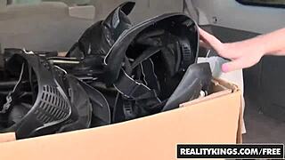 Realitykings - Milf Hunter - G I Jen Levi Cash - Camo Booty With Skinny 3some And Assfucking