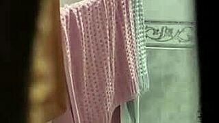 Milf Donna Nude in Shower, Hidden Cam