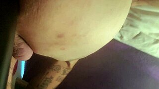 Experienced gay guy sucking his own cock