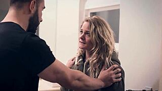 yo, this homeless teen blonde totally obsesses over a kind family guy!