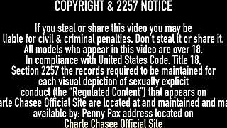 Charlee Chase muff diving musicians! 😘