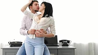 hot office photoshoot orgasm 😍