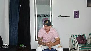 I try the tasty ass and beautiful body of the new model I hired.