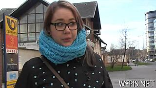 Beauties sucking and pissing with smiles 😊