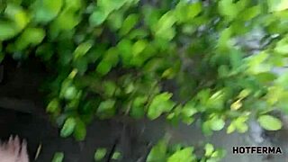 loira da bunda grande fodendo na praia