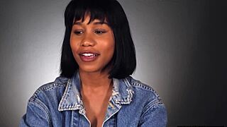 black goddess jenna foxx masturbates her trimmed pussy!