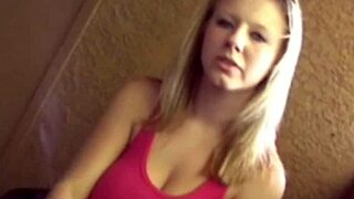 Threesome anal deep sex by her loving man to feel arouse!