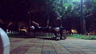 Fui Correr no Parque e Acabei Fudendo com um Pauzudo na Pracinha