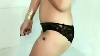 Vietnamese E Trang Nguyễn Teases on Bigo Web Chat