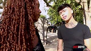 Hey, I called my friend over to join in with this Brazilian pirocudo for a hot bisexual 3some!