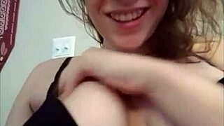 Nude femdom in a steamy masturbation sexting session