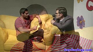 Orgy loving gay hunk gets tagteamed