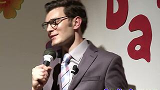 Orgy loving gay hunk gets tagteamed