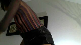 Olga from Buzzingbirdz enjoys a hot squirting scene and then cleans up the mess