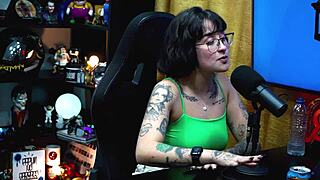 Martina Oliveira checks out Ruan's impressive size in the shack.