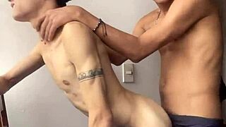 Hey, Wanna Join for Sexo en el Sauna Gay?