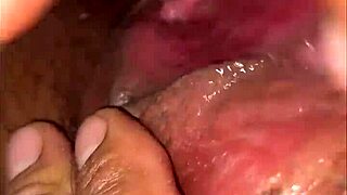 Rica Mexicana with HUGE Ass Shows Off Her Curves