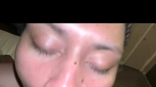 Man, she keeps sucking my big cock even after I cum! 😲
