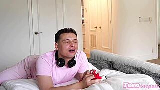 Yo, Hot Aussie Stepsister Hayley Davies Takes on Big Dick Johnny Love!