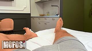 Mofos - Melissa preps for bed by getting her asshole pounded by boyfriend for better sleep.