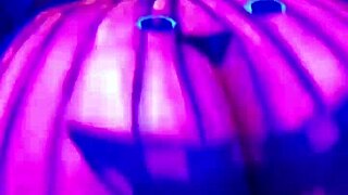 twerking the pumpkin with big ass couple 😘