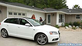 pussylicking milf has sapphic duo with babe in stockings oral sex