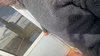 I want to suck the neighbor's big cock and cum in my mouth.