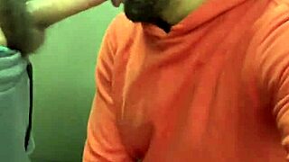 Casado dotado me fodeu no banheiro puto meteu com tudo sem cuspe - full sheer com
