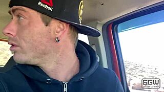 amateur couple fucks outdoors in windy las vegas