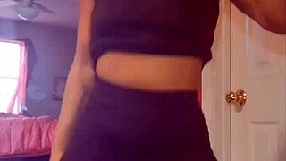 Tampon Inserting Followed By Gargling Pee On The Side Of The Road!