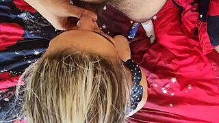 Switching from menstruating vagina to sucking dick on red days