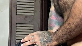 The married guy sneaked out to get pounded in the ass