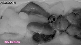 I Reach Orgasm With Vibrator In The Bath