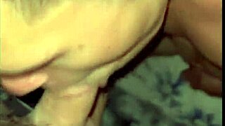 dois caras se pegando depois que a tia saiu, que loucura